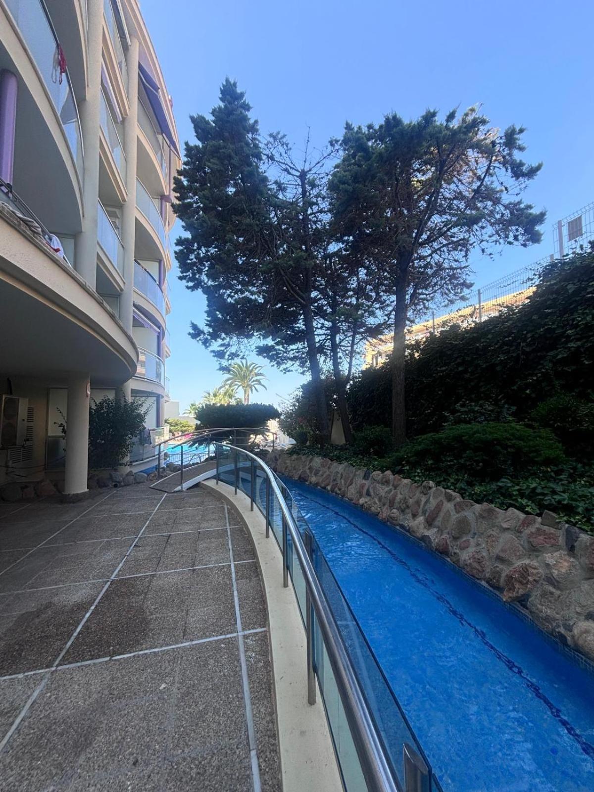 Apartamentos Cala Crancs סאלו מראה חיצוני תמונה